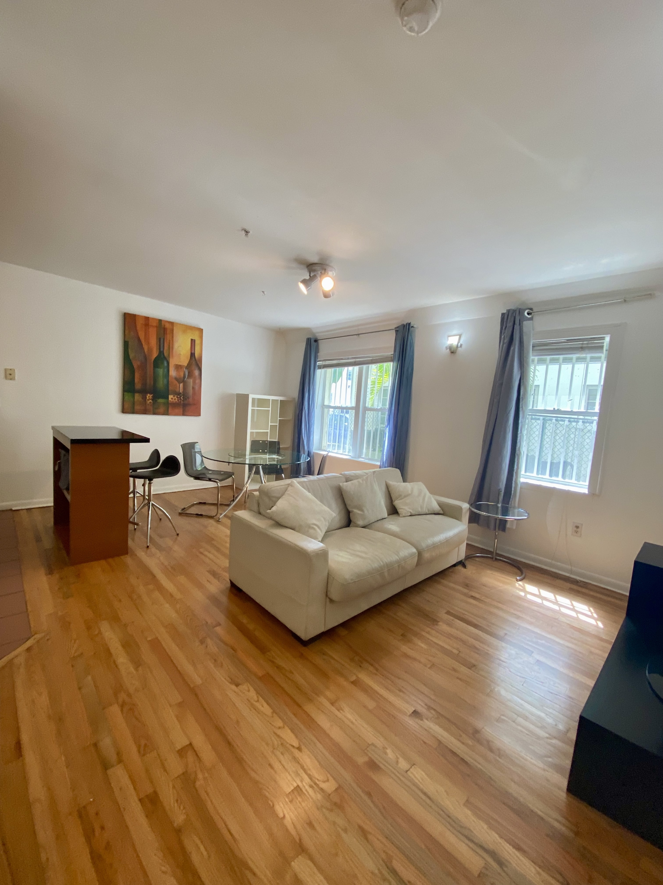 1521 Lenox Ave. #106